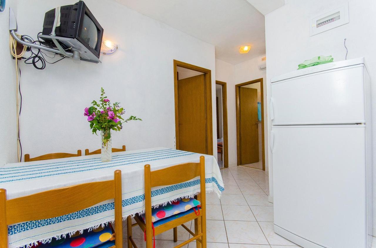 Apartments By The Sea Pisak, Omis - 2802 Ngoại thất bức ảnh